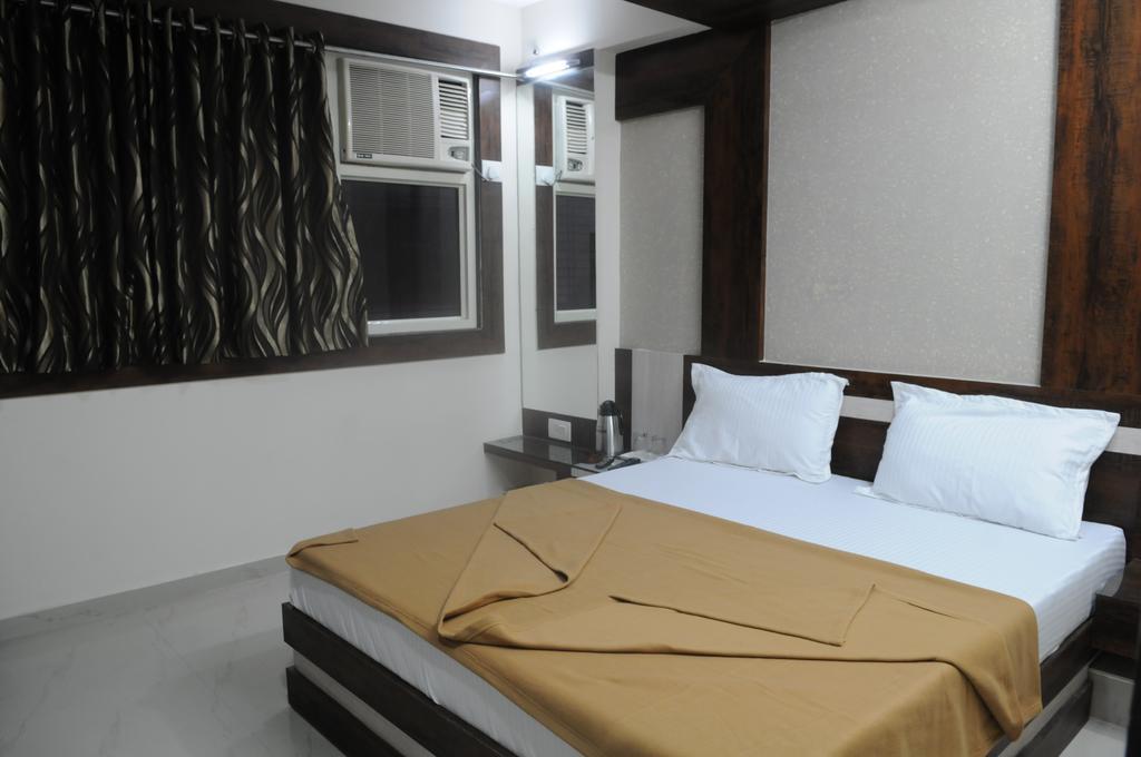 Oyo Hotel Sree Balaji Residency Ahmedabad Camera foto