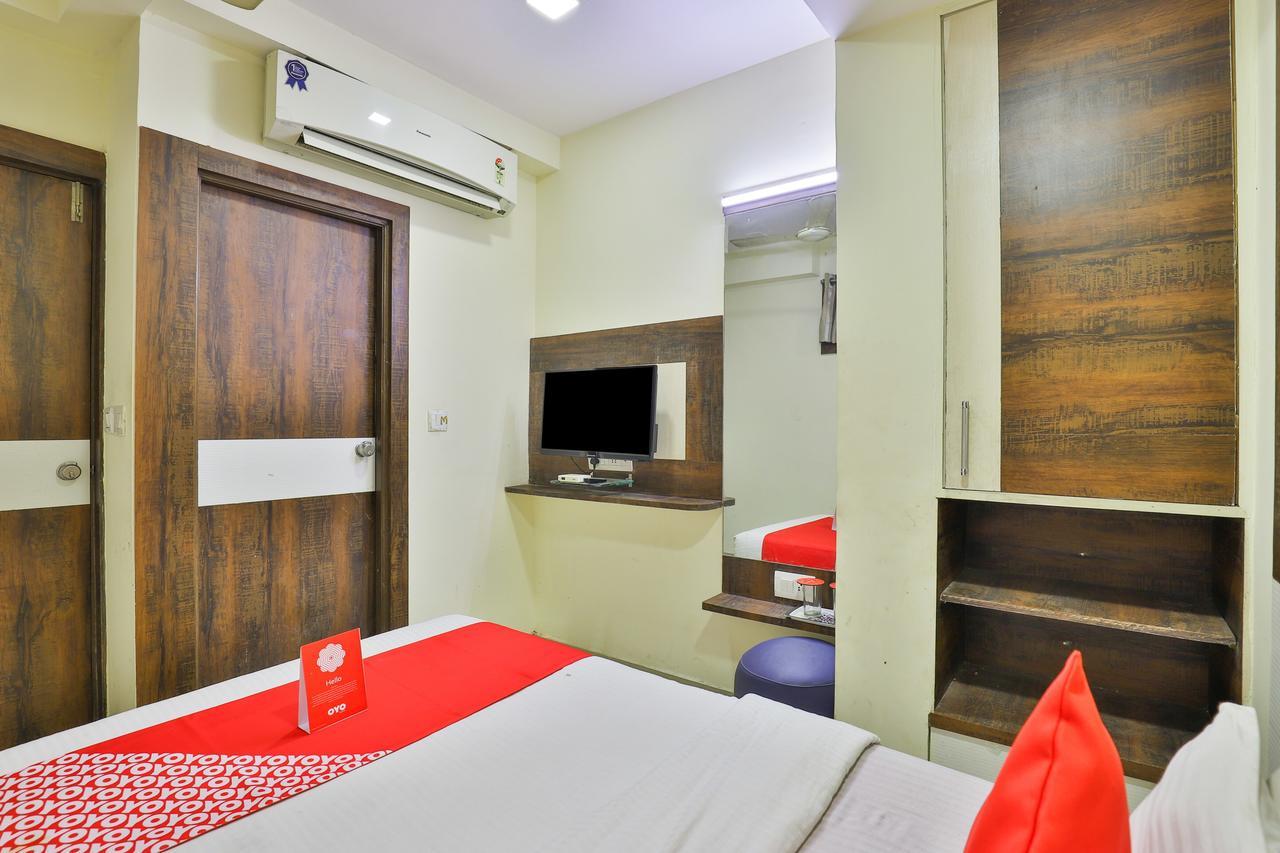 Oyo Hotel Sree Balaji Residency Ahmedabad Esterno foto