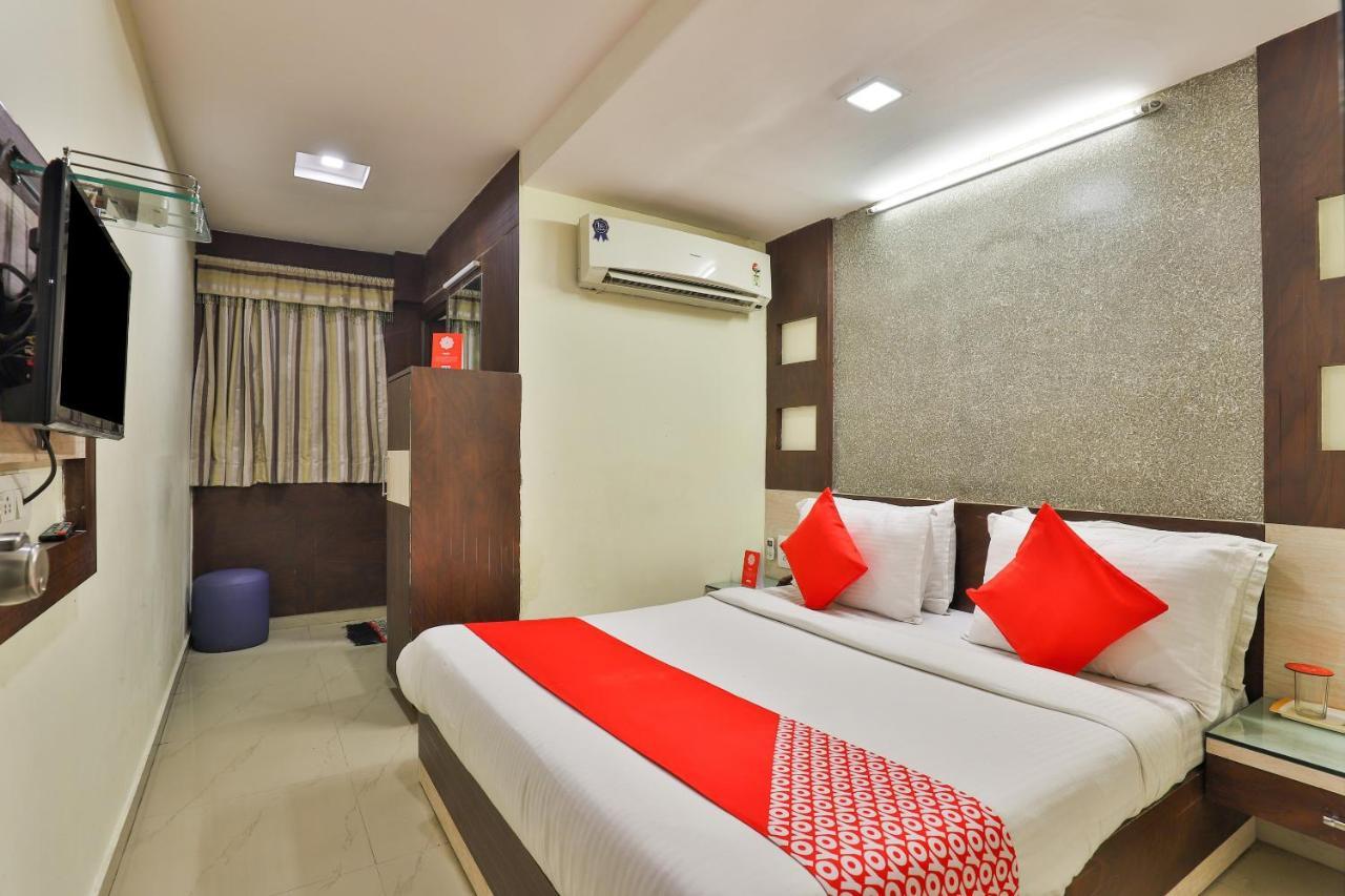 Oyo Hotel Sree Balaji Residency Ahmedabad Esterno foto